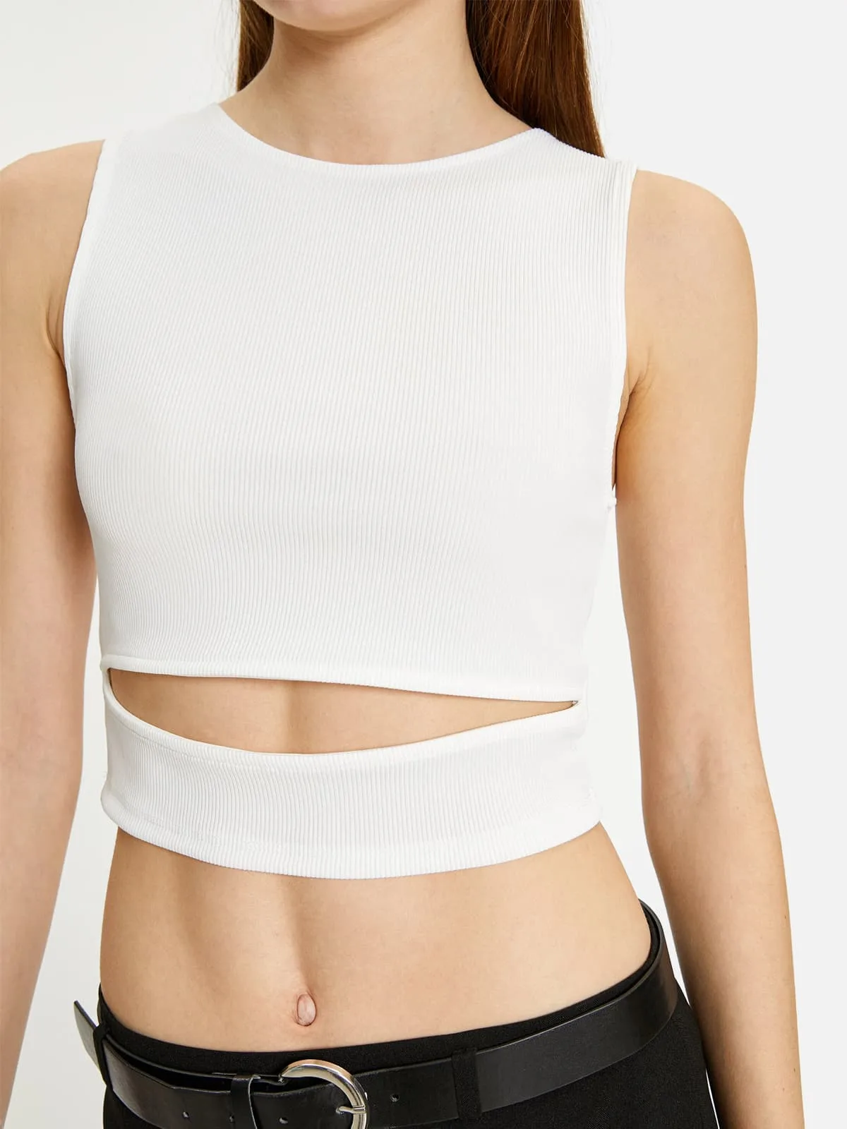Short-Fit Sporty Round Neck T-shirt - White - تصویر 2